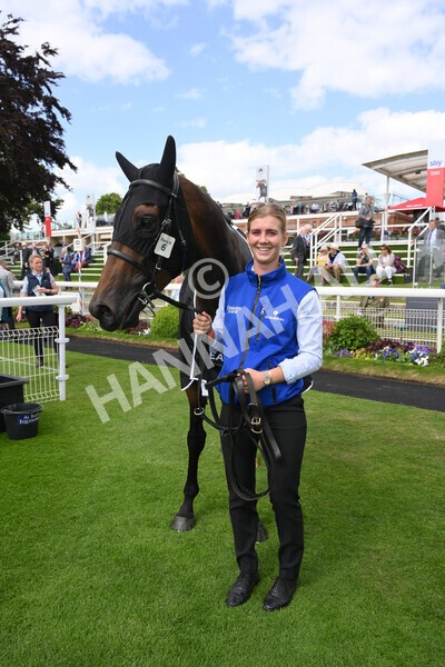 yr10062022r4-42 - Race 4 3.30pm Seat Unique Ganton Stakes