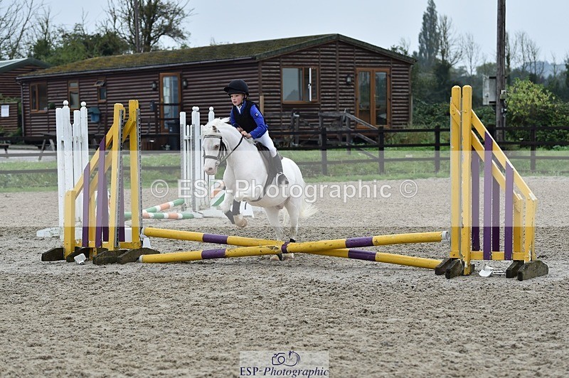 230917-102458-00444 - Cls 01 40cm LR Assisted & unassisted