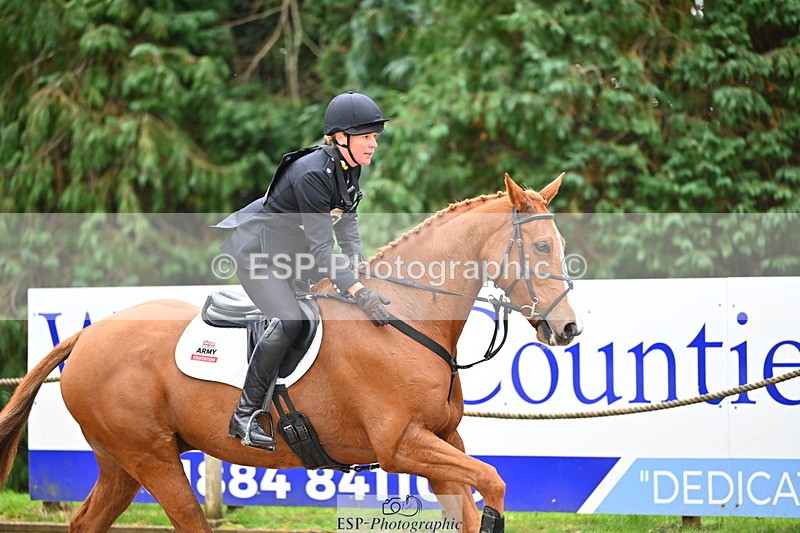 251026A-111801-23925 - D-321-Kirstie.Deakin-Main