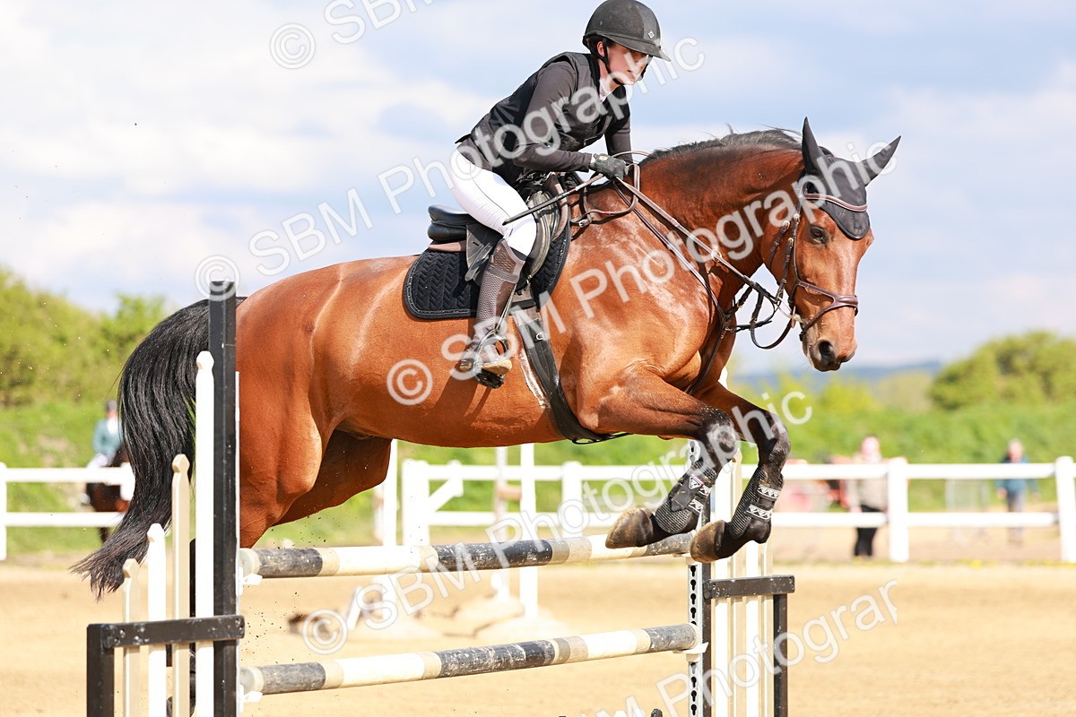 SBM_002435 - Class 5 - Senior Foxhunter - 1.20m