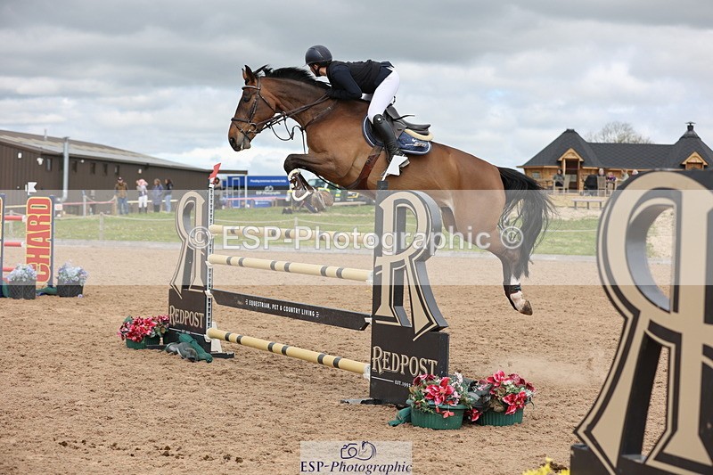 240419A-123101-07274 - Cls 6, 2 Star Medium Tour 1.35m