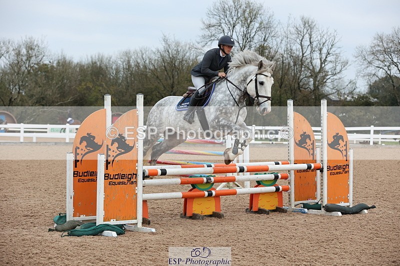 241101A-081734-00153 - FRI Cls 2 British Novice and 90cm Open