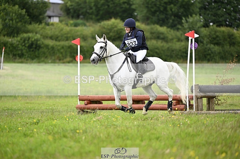 240630-144119-01957 - 837-Gemma_Sumner-Beaughmore_Bay