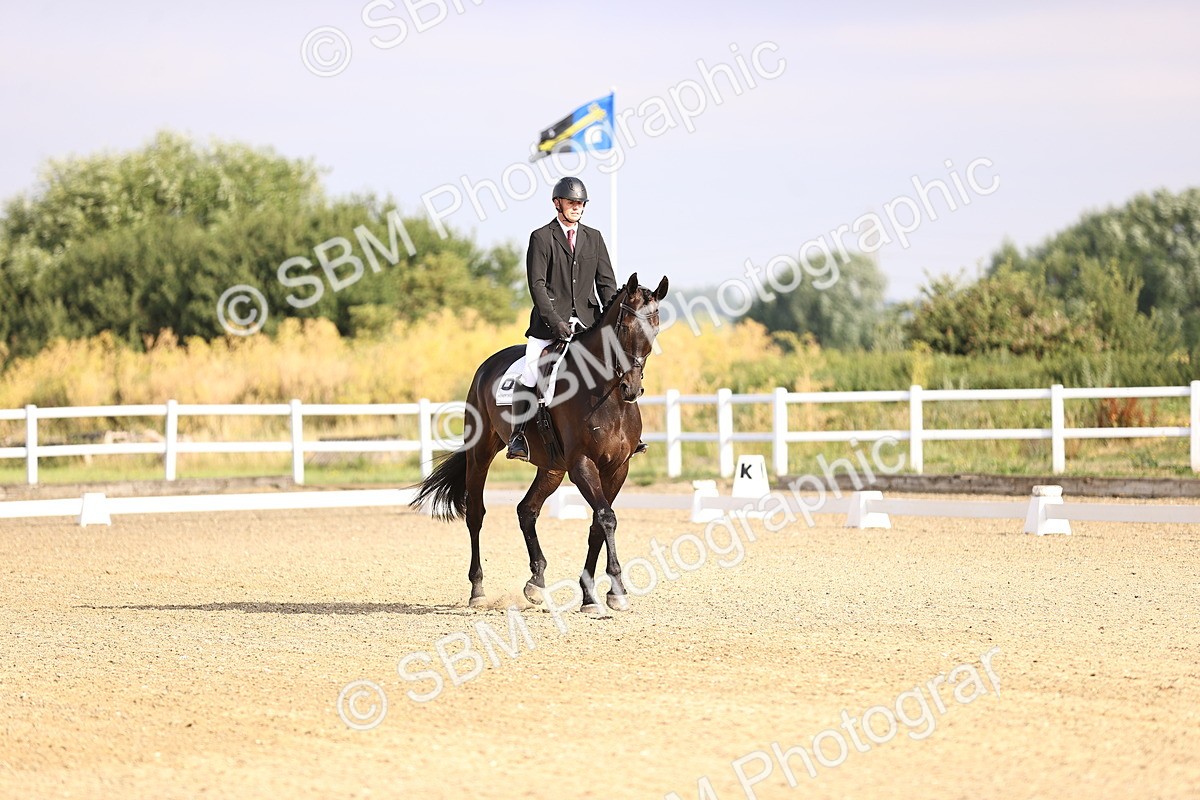 SBM_008451 - Novice 5 - 08.30-9.33