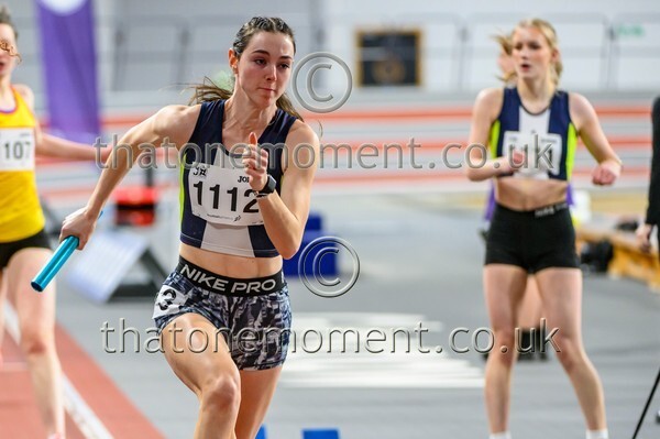 CombiMast25-925567 - Track Female Set One