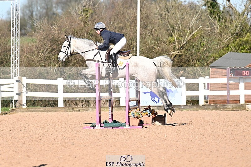 260318B-100108-00039 - Clear Round & Brit Nov 90cm
