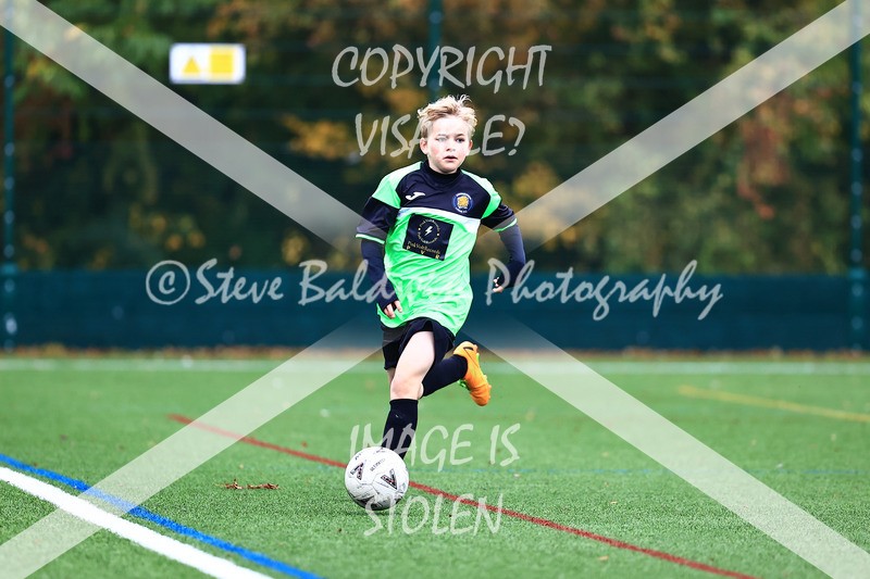 1DX30164 - 2025-10-12 FC Abbey Meads U14 Orange V Kingsdown Lions U14