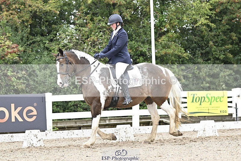 250907-123557-08071 - 080-Rebecca.MorrisSally.XIII