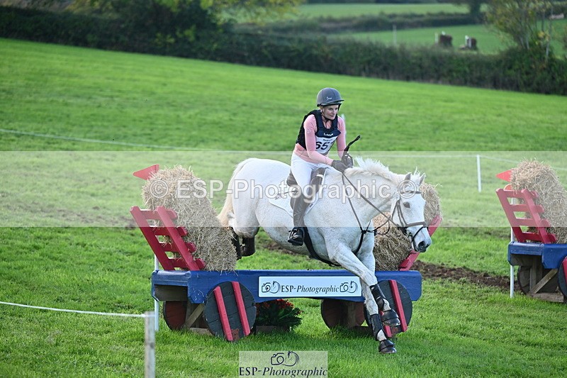 251025A-163456-22142 - H-651-Victoria.Tar