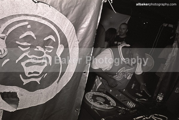 18 shortee-blitz - Friends-&-Family @ the-roadhouse 04.09.02