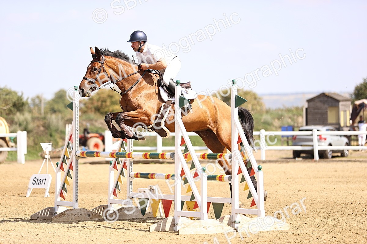 SBM_006822 - Class 13 - Senior Newcomers - 1.10m