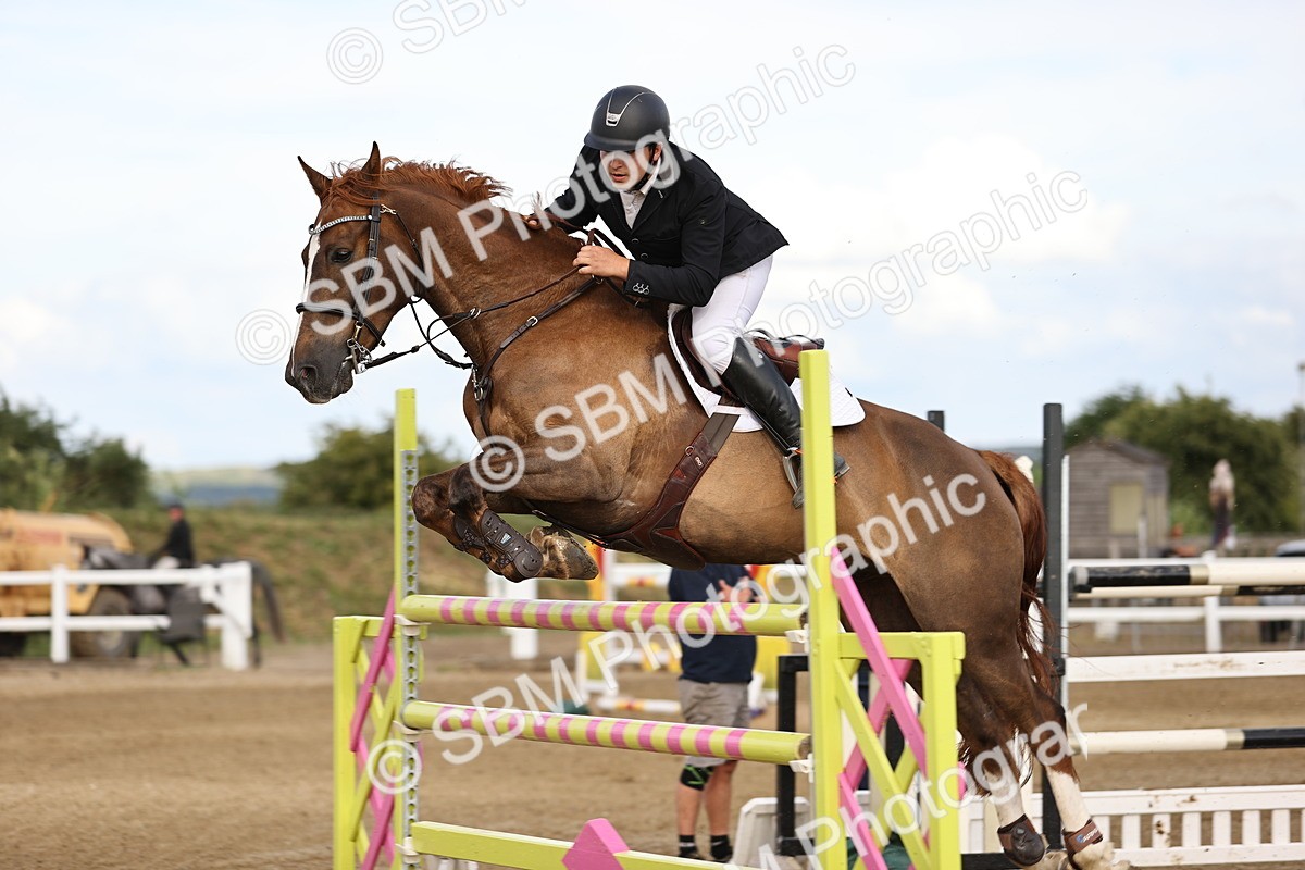 SBM_003700 - Class 14 - National 1.30m-1.40m