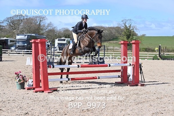 BPP_9973 - CLASS 19 SUN Senior British Novice/ 90cm Open
