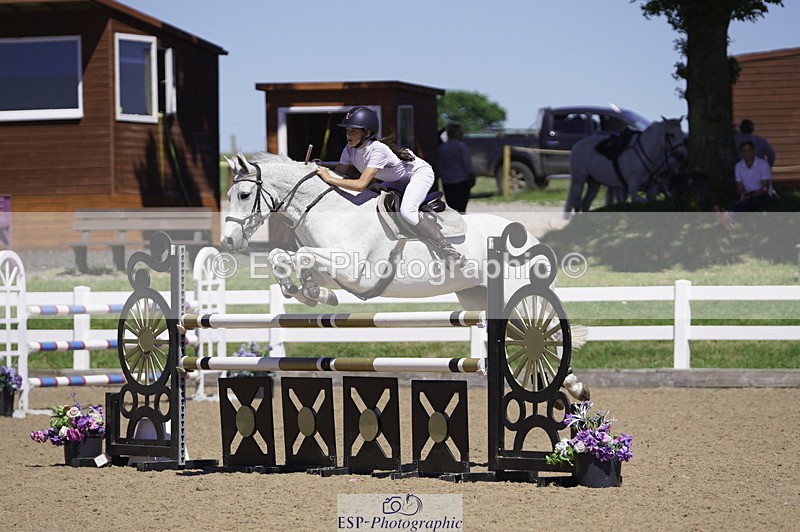 230624A-151800-02188 - Cls 26 Pony Foxhunter & 1.10m Open