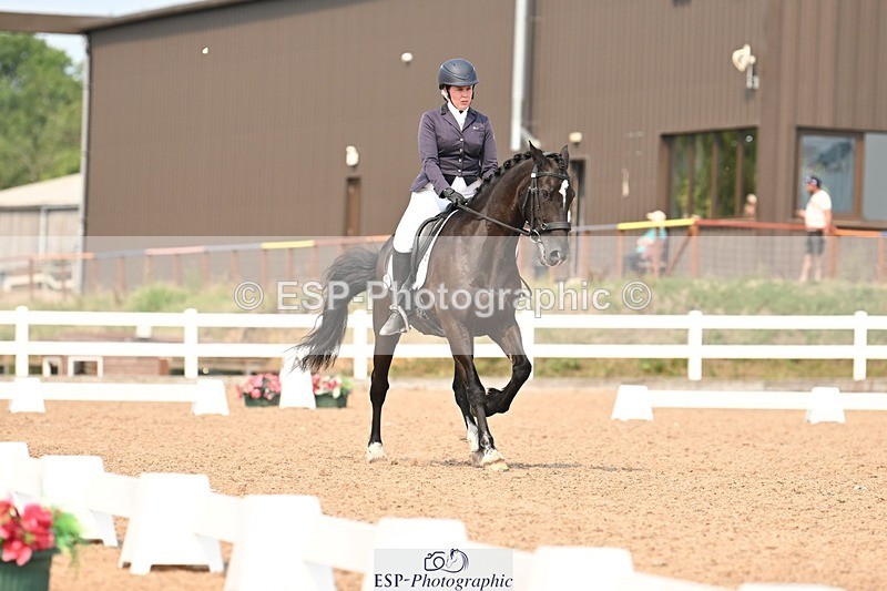 250816-150453-06082 - 027-Samantha.PringTongwynlais.Moon.Dancer