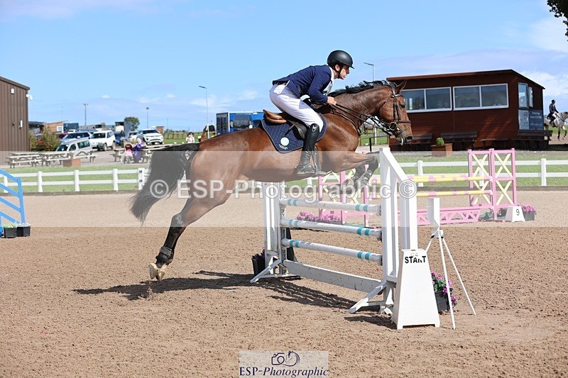 250913-141208-07290 - Cls 25 1.05m Amateur Quali