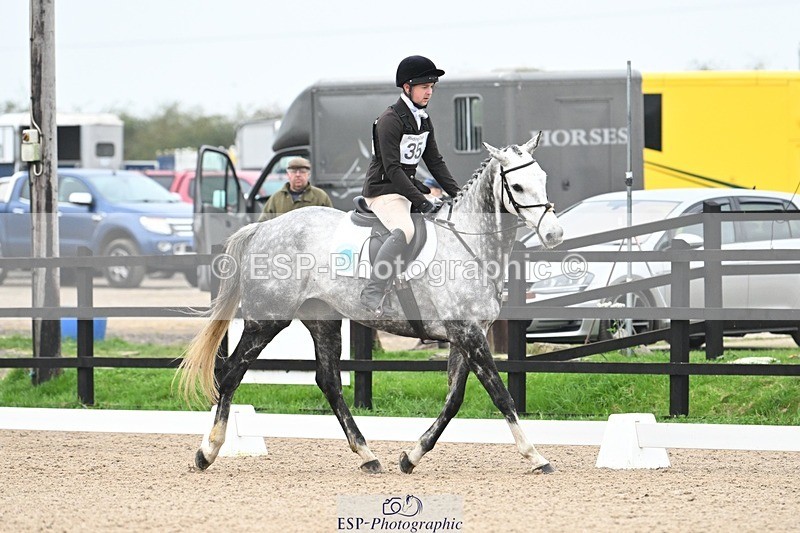 241103-101014-00276 - Intro 3 - 9.40 to 10.40