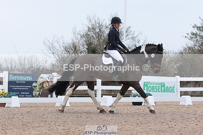 250216-112120-05302 - 155-Caroline.Hutchens-Clogorrows.Socky