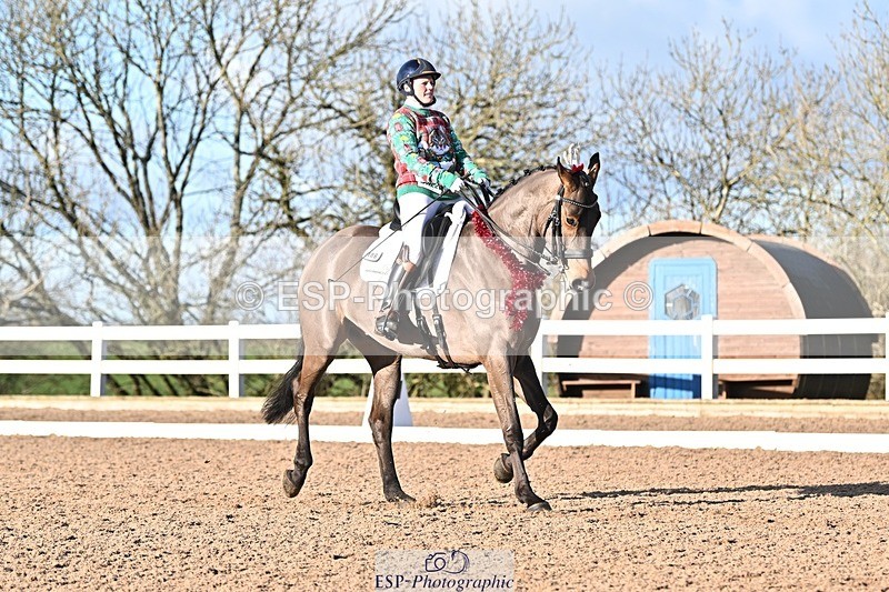 241214-124003-01656 - 106-Tyler.Bradshaw-Mexx