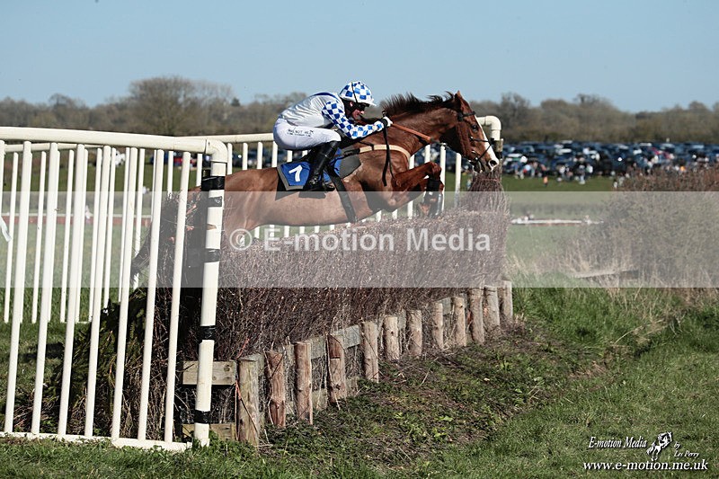 PtP 210326 551 - VWH Cirencester Races 21/03/26