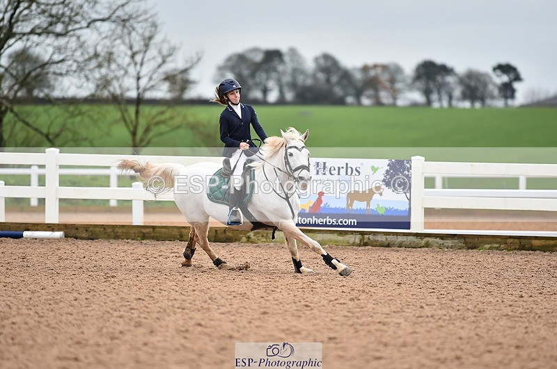 231203A-100406-00274 - Cls 2 British Novice & 80cm Open