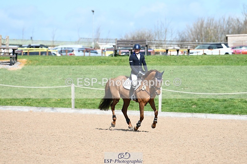 250328-111546-00711 - Cls 2 Snr Newcomers