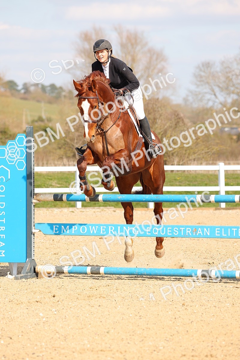SBM_001459 - Class 4 - Senior Newcomers - 1.10m