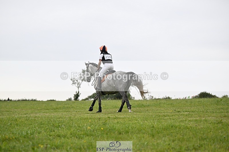 240831A-142329-03617 - 259-Lucy.Coker-QUEEN.RUBIE