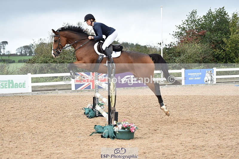 231013A-131914-01770 - Cls 3 1.05m Amateur Quali