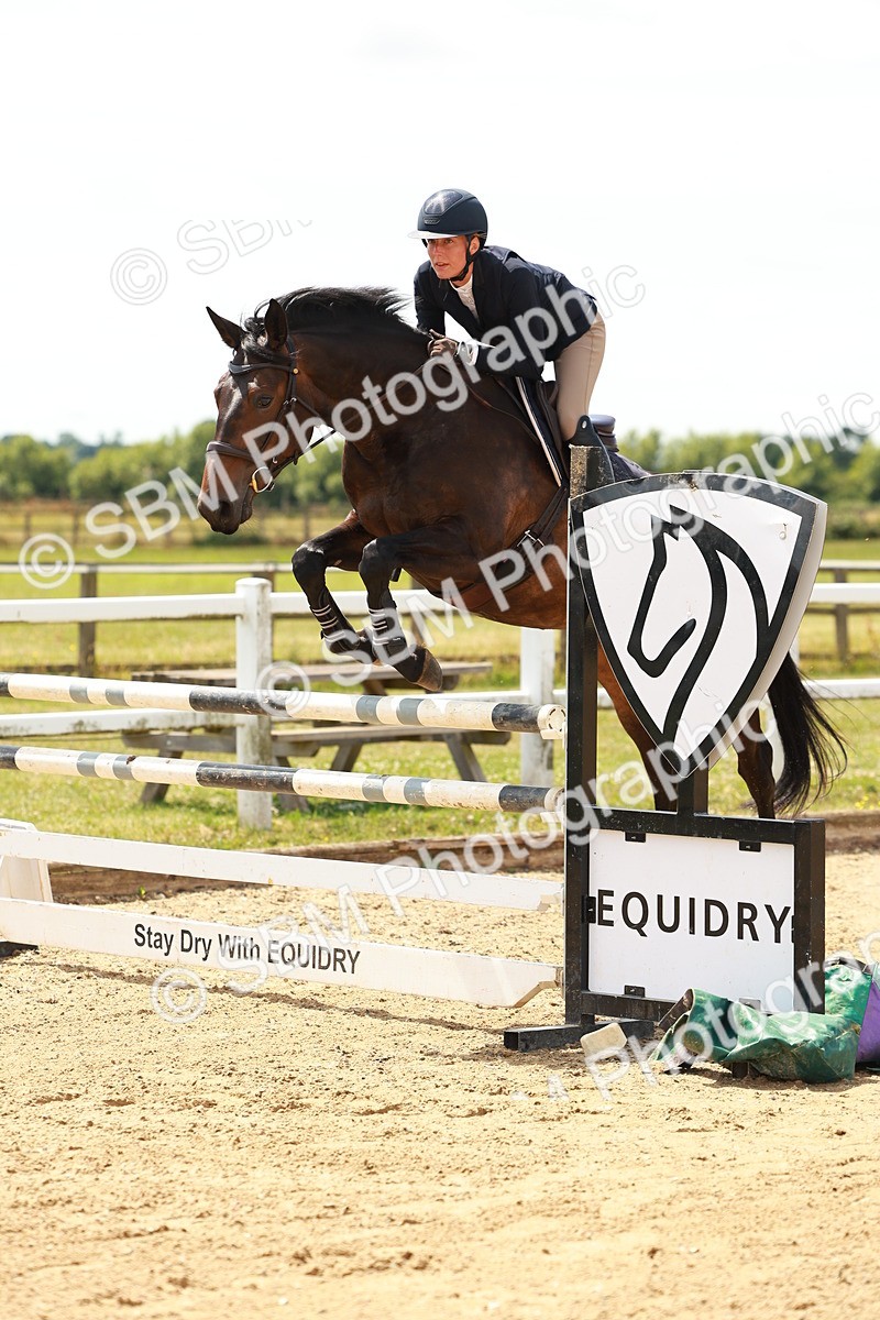 SBM_002855 - Class 14-15 - GFS Senior Newcomers - 1.10m - Senior 1.15m Open