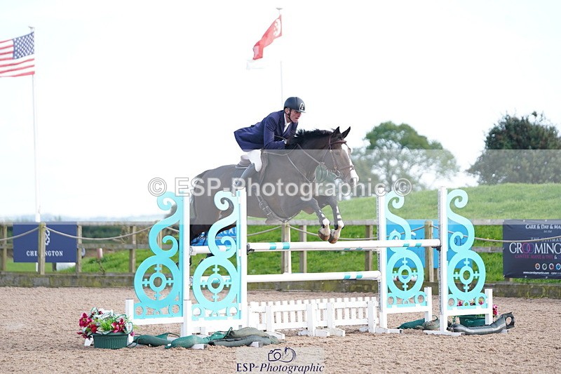 241005A-155316-05117 - SAT Cls 12 Snr Fox & 1.20m Open