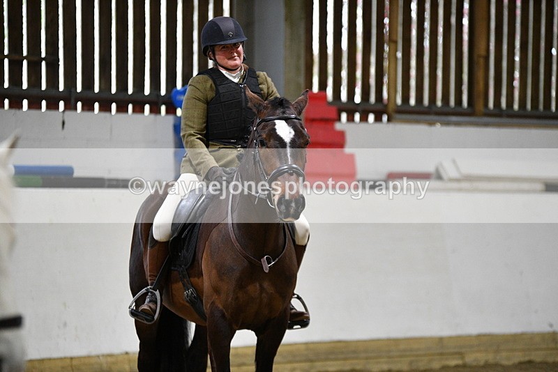 WJ5_8553 - Class 14 Novice Ridden/Rider