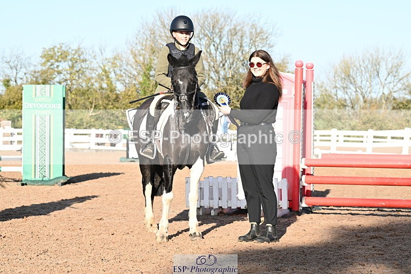 241026A-103052-00156 - SAT Cls 3 Pony Intro 70cm