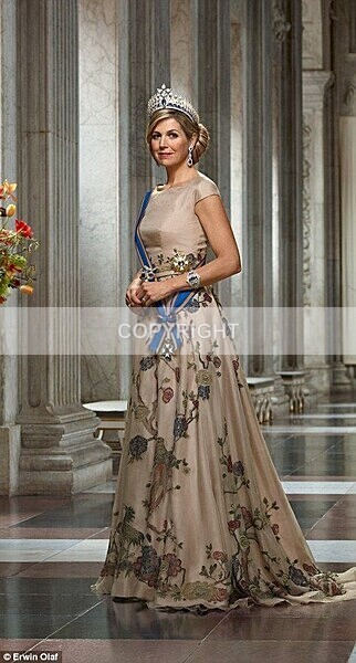 DD-19 Formal portrait Q Maxima - Netherlands - Dutch Royals
