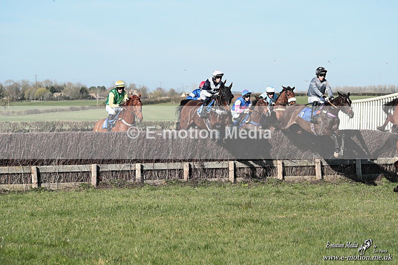 PtP 210326 684 - VWH Cirencester Races 21/03/26
