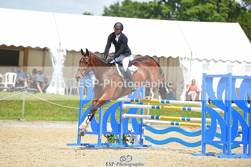 230528-123202-15743 - 365-BWE_NEWTON_DE_JASPER-Adam_Harvey-SUNTrotUp+SJ