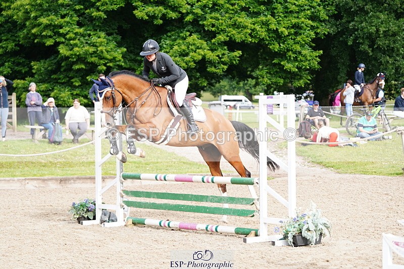 250613A-082024-00932 - Cls 8 85cm Schooling Round