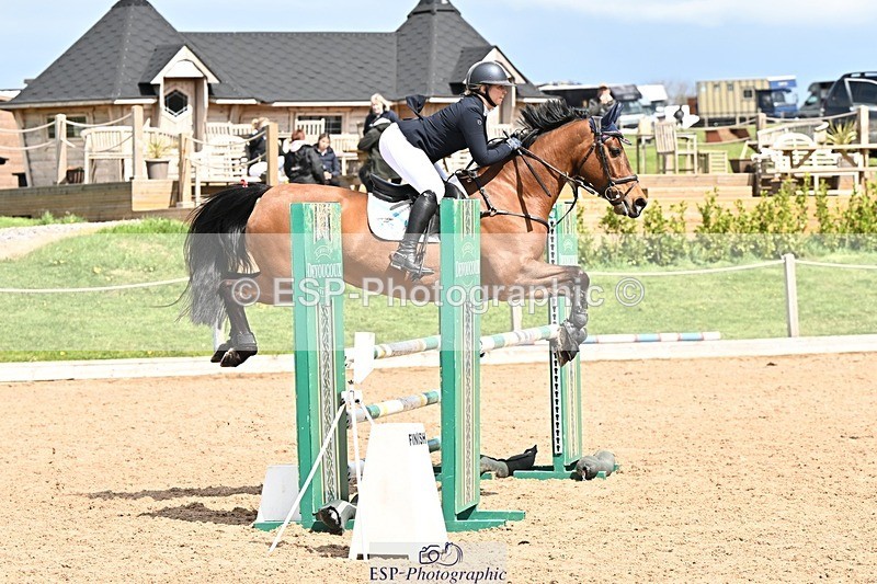 250416-123530-00857 - Cls 3 Snr 1.05m Open