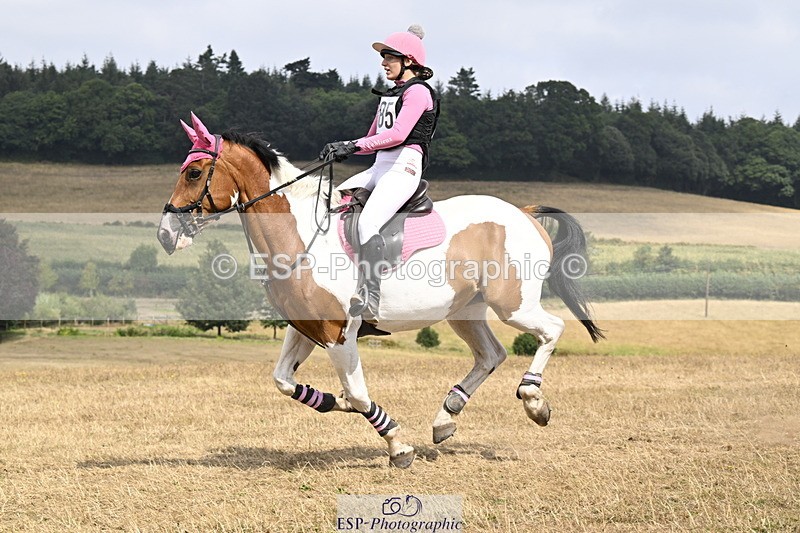 250824A-130614-36784 - 2010-Freya.Hallam-Deakin-Tommy