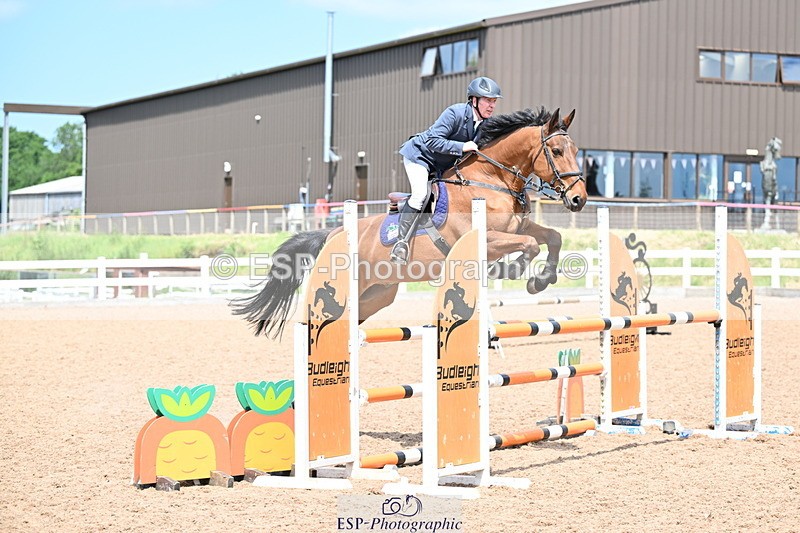 240605A-142107-00708 - Cls 4 Newcomers and 1.10m Open