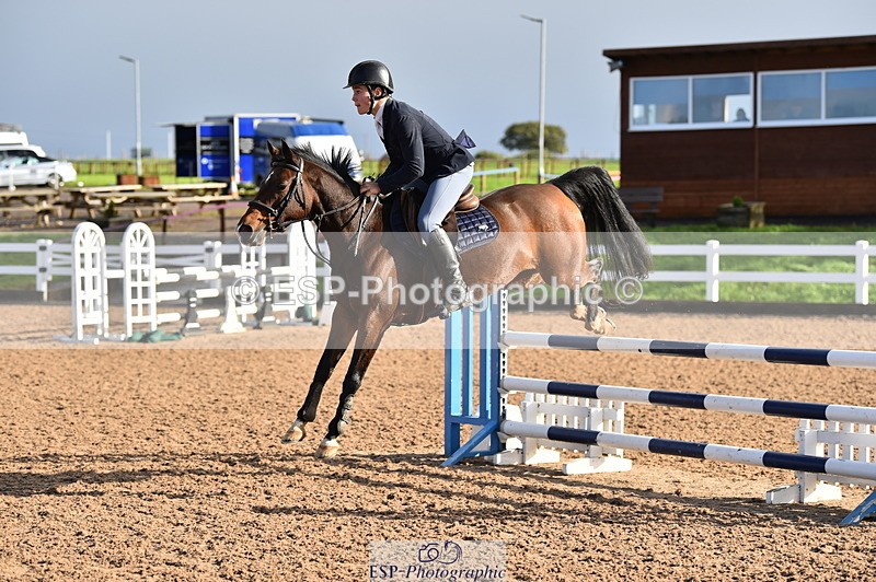 231029A-104512-02798 - Pony Discovery & 90cm Open