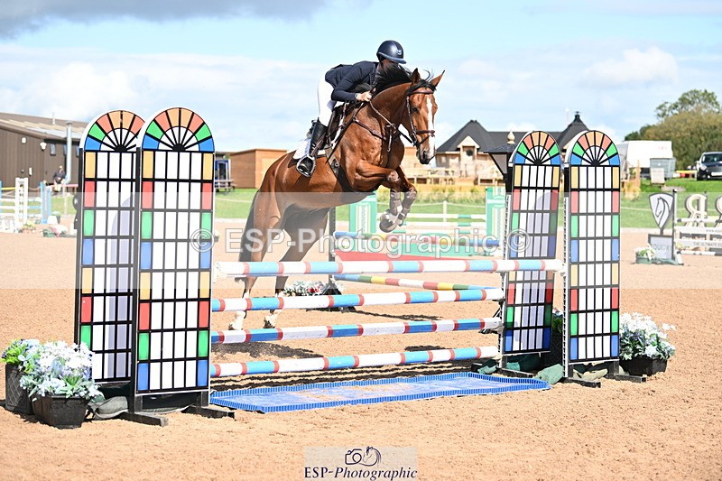 240912A-113041-00587 - Cls 2 Snr Newcomers