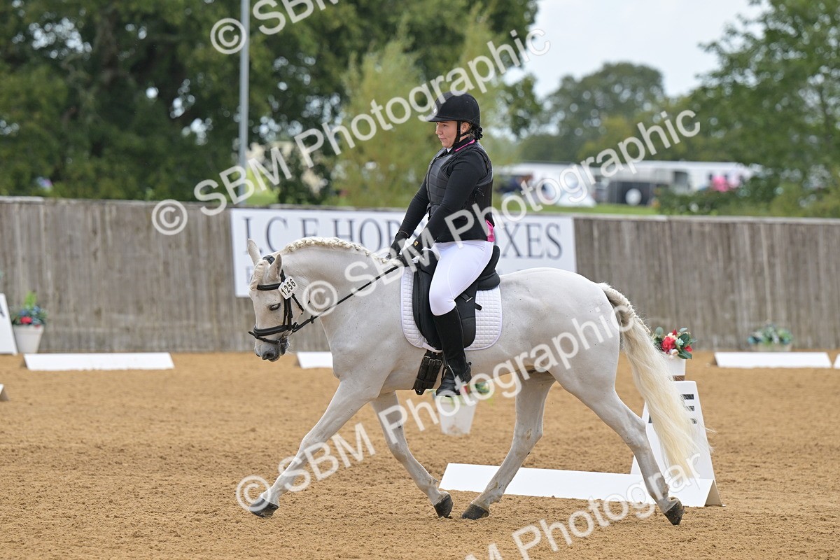 SBM_03828 - D2 - Small Tour Championship Intro 2