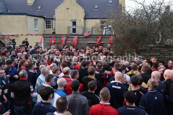 DAD12040 - New Years Mens Ba'