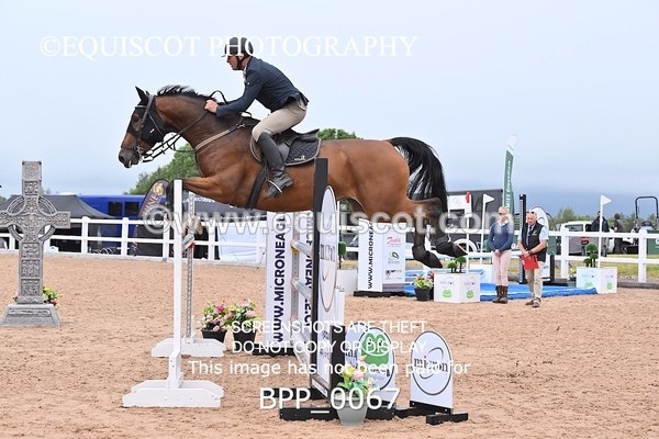 BPP_0067 - CLASS 25 SUN HOYS Redpost Equestrian Senior Foxhunter Second Round