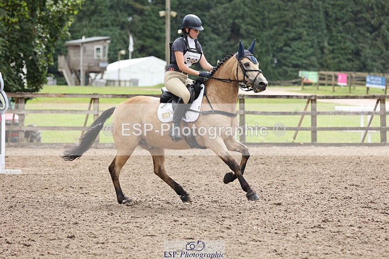 240804-105735-11381 - 316-Chloe_Dunn-TOWERHILL_SHAMIE