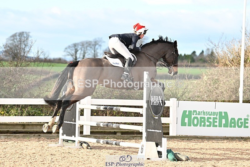 241208-131205-01712 - Cls 21 Newcomers and 1.10m Open