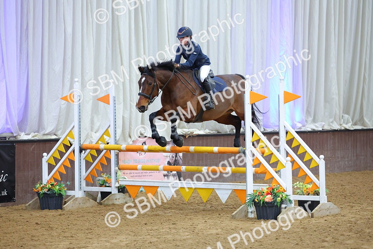 SBM_010077 - Class 21 - Nupafeed Supplements Senior Discovery/ 1m Open - First Round (1.00m)
