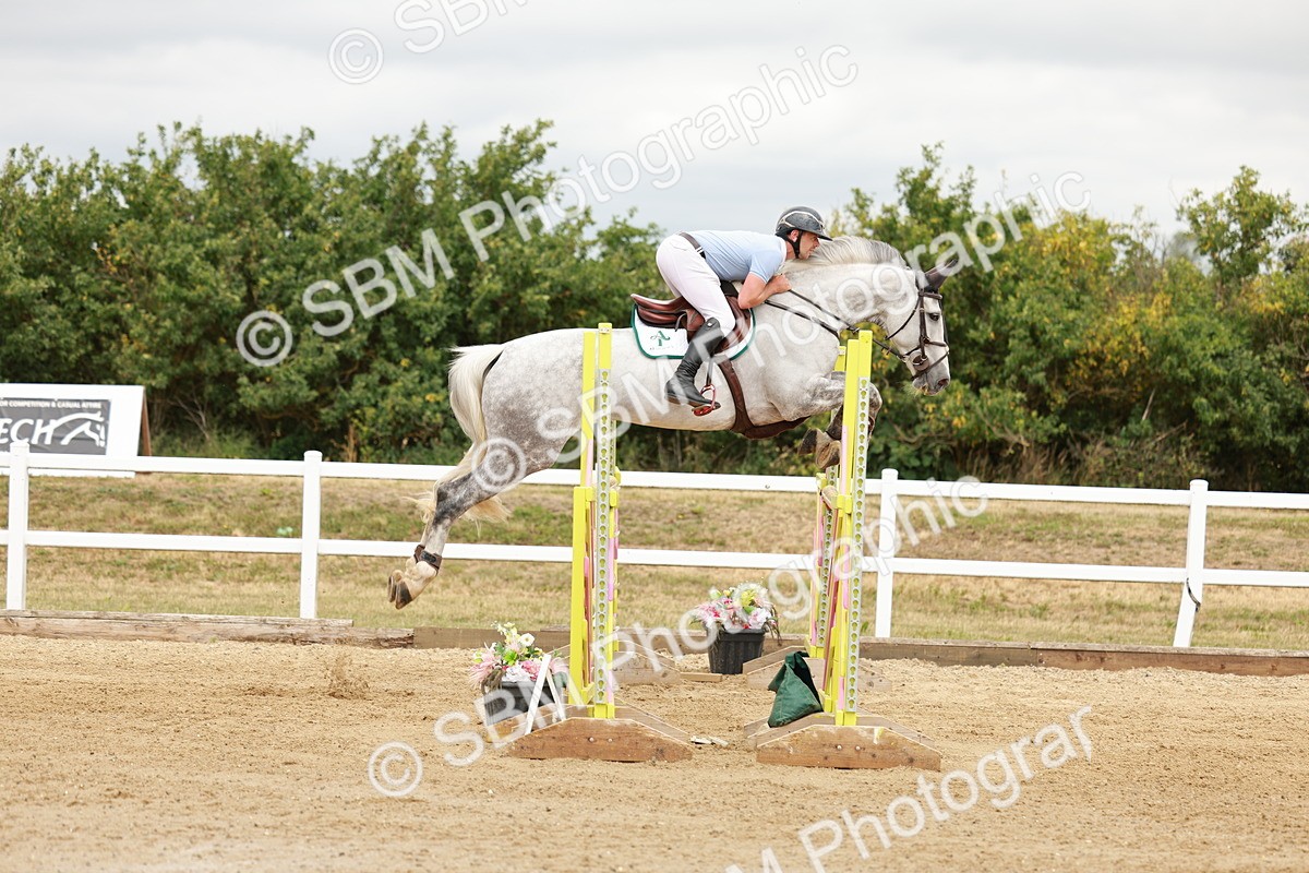SBM_018232 - Class 21 - Senior Newcomers Championship 2d Rd