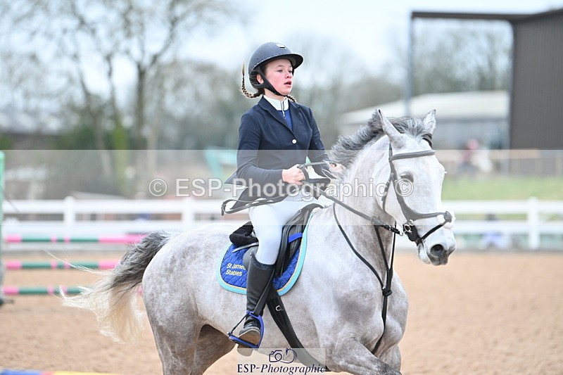240128A-121555-00816 - Cls 4 Pony Newcomers and 1m Open